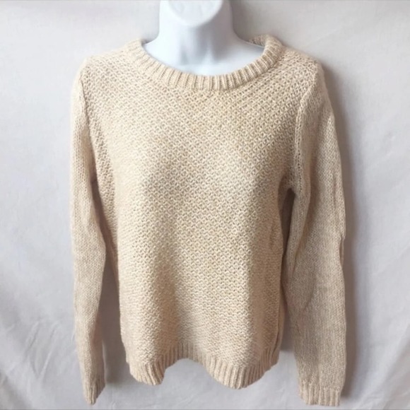 5/$25 St. John’s Bay Petite Chunky Knit Sweater - Picture 2 of 6